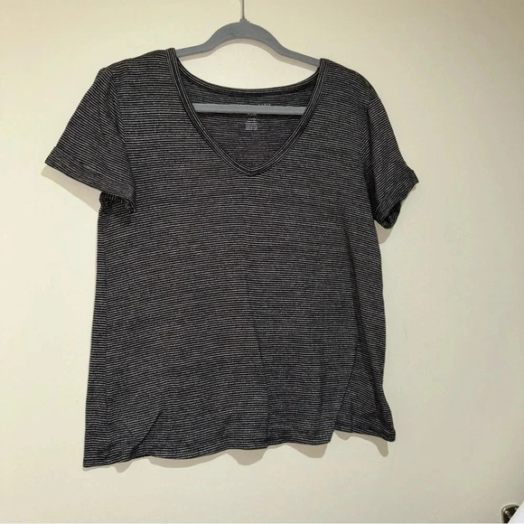 Women’s American Eagle Soft and Sexy Plush V-Neck Striped Short Sleeve Tee SizeS - Picture 3 of 14